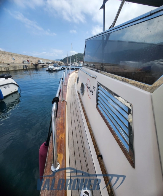 Apreamare Aprea 10 Semi Cabin usata in vendita