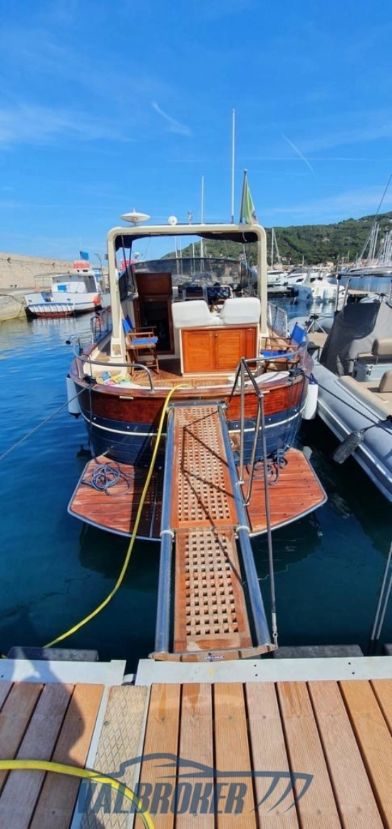 Apreamare Aprea 10 Semi Cabin usata in vendita