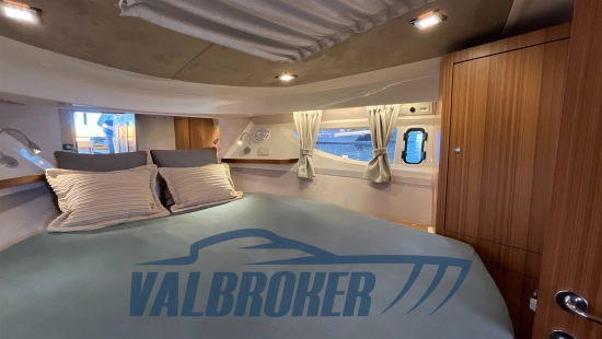 Marex 360 Cabriolet Cruiser usado à venda