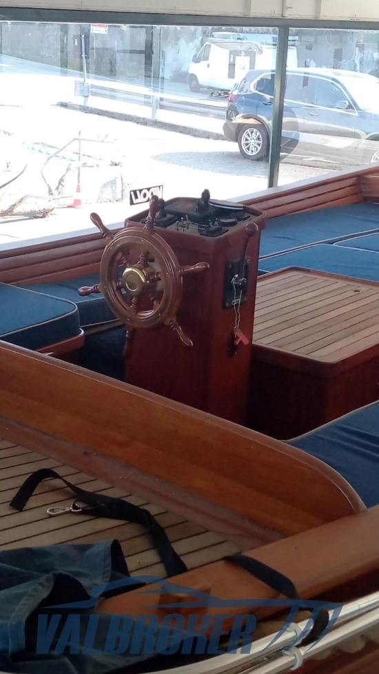 Gozzo Positano in legno de segunda mano en venta