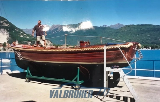 Gozzo Positano in legno de segunda mano en venta