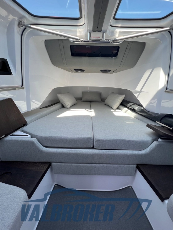 Axopar 37 XC Cross Cabin usado à venda