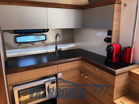 Sealine SC 35 usata in vendita