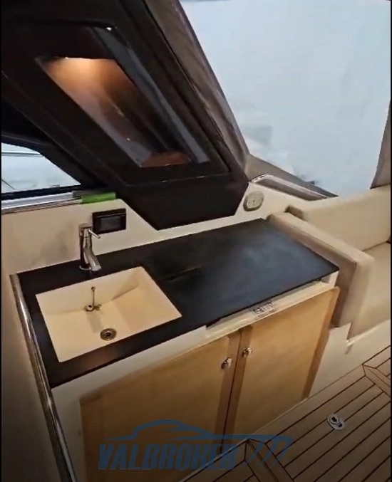 Sealine SC 35 usata in vendita