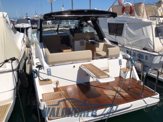 Sealine SC 35 usata in vendita