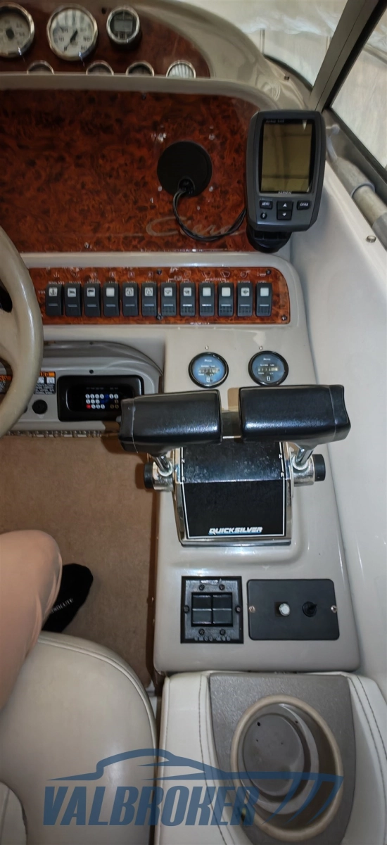 Bayliner 3055 EL usado à venda