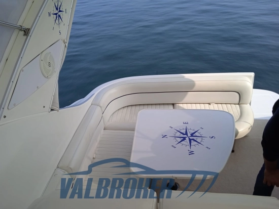 Bayliner 3055 EL usado à venda
