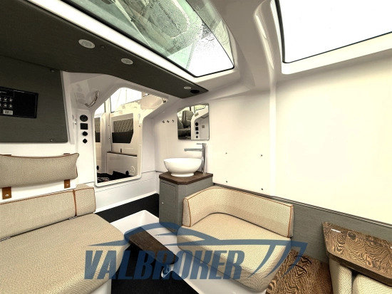 Axopar 37 XC Cross Cabin usata in vendita