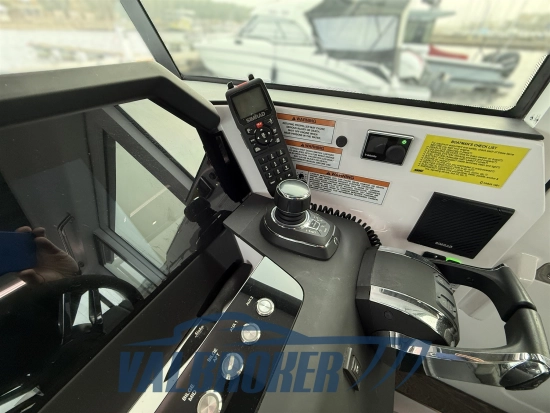Axopar 37 XC Cross Cabin usata in vendita