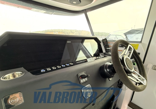 Axopar 37 XC Cross Cabin usata in vendita