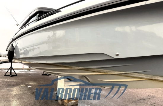 Axopar 37 XC Cross Cabin usata in vendita
