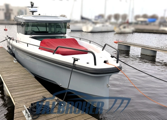Axopar 37 XC Cross Cabin usata in vendita