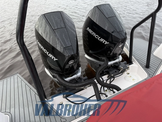 Axopar 37 XC Cross Cabin usata in vendita