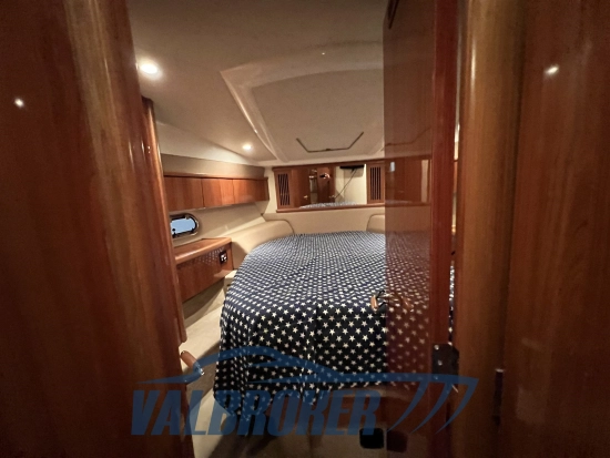 Sealine C 39 usado à venda
