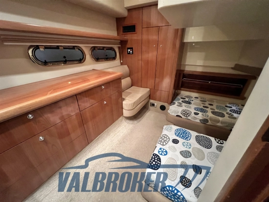 Sealine C 39 usado à venda