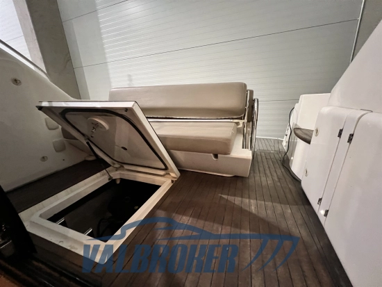 Sealine C 39 usado à venda
