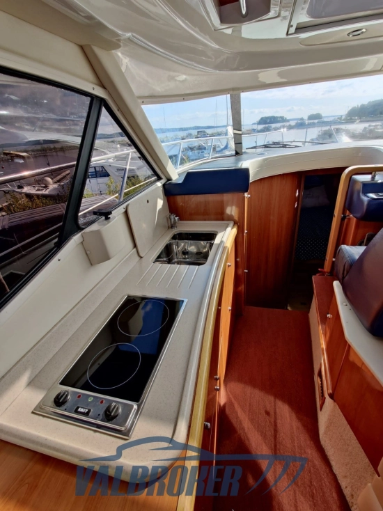 Sealine C 39 usado à venda