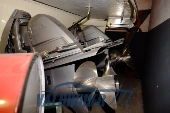 Chris Craft CORSAIR 32 de segunda mano en venta