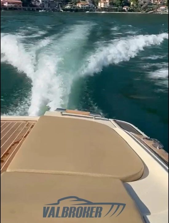 Chris Craft CORSAIR 32 de segunda mano en venta