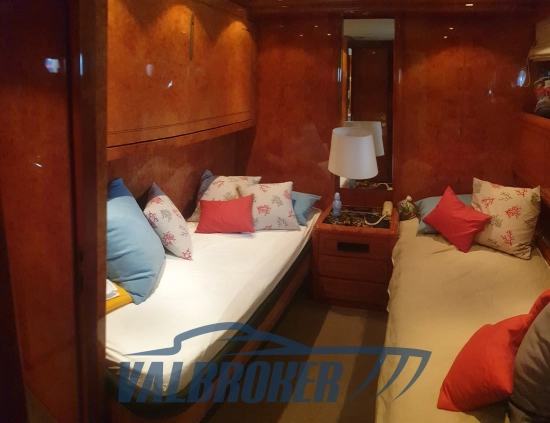 Overmarine Mangusta 72 usata in vendita