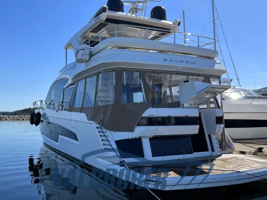 Galeon 680 FLY usado à venda