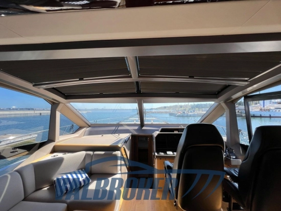 Galeon 680 FLY usado à venda