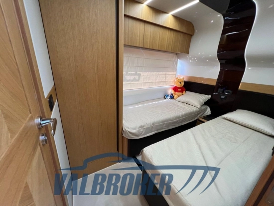 Galeon 680 FLY usado à venda