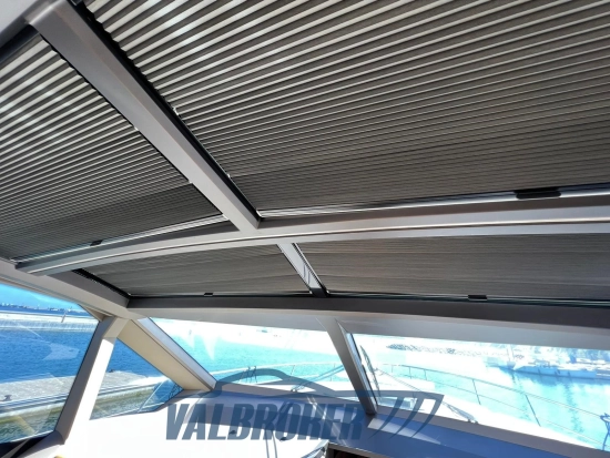 Galeon 680 FLY usado à venda