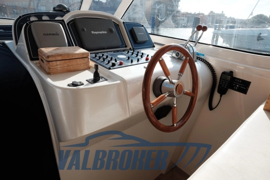 Cayman Yachts 43 WA de segunda mano en venta