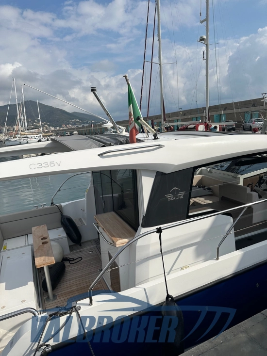 Sealine C335V usata in vendita
