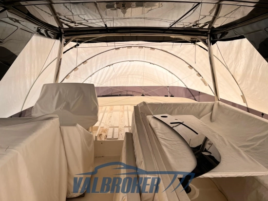 Ferretti 670 usado à venda