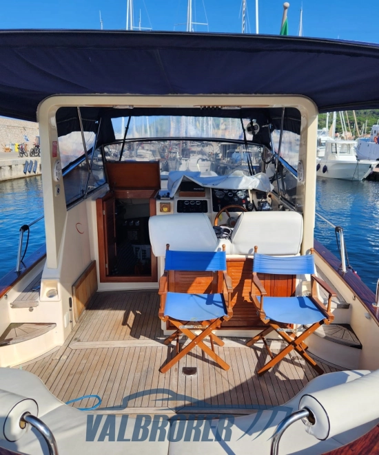 Apreamare Aprea 10 Semi Cabin usata in vendita