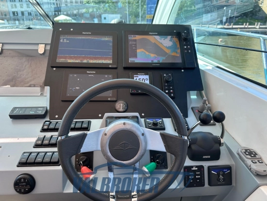 Sealine SC 38 usata in vendita