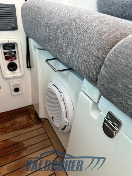 Sealine SC 38 usata in vendita