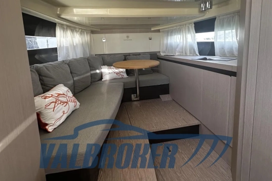 Invictus Yacht GT320 usata in vendita