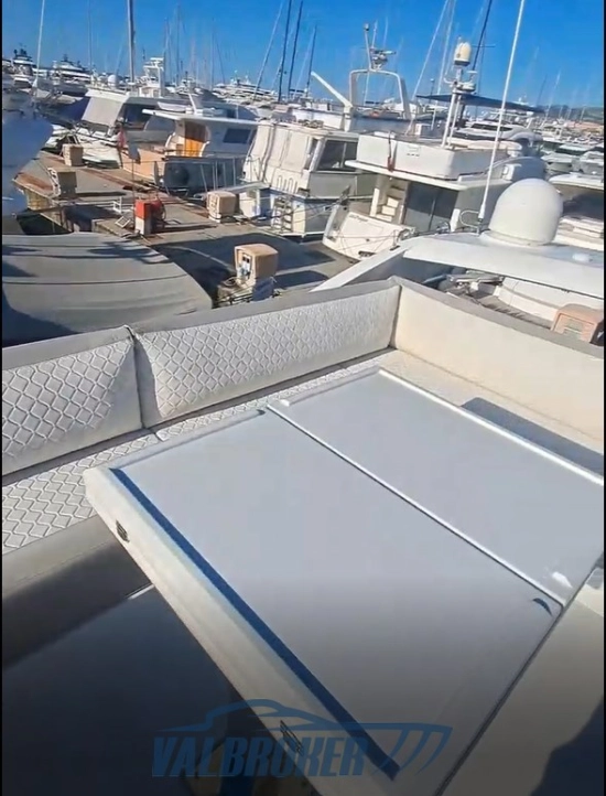 Galeon 460 fly usata in vendita