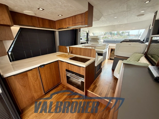 Galeon 460 fly usata in vendita