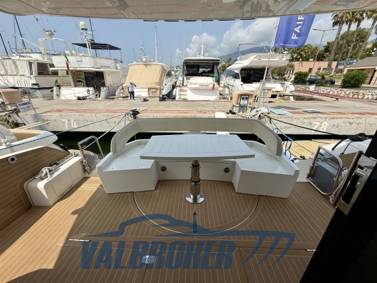 Galeon 460 fly usata in vendita