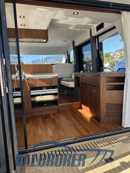 Galeon 460 fly usata in vendita