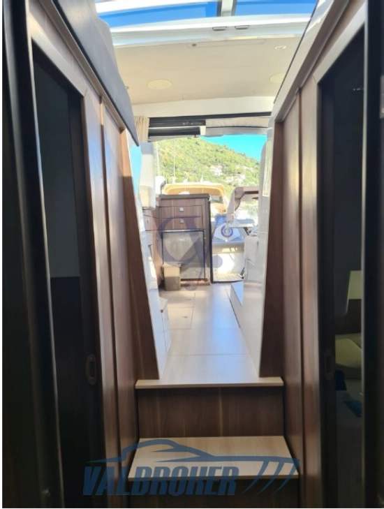 Sealine C330 de segunda mano en venta