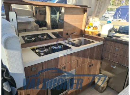 Sealine C330 de segunda mano en venta