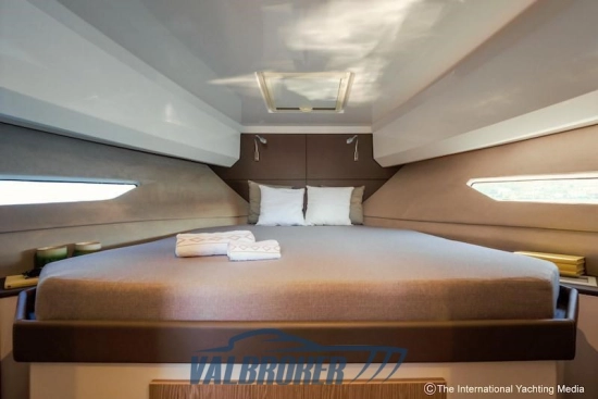 Sessa Marine C3X Hard top usata in vendita