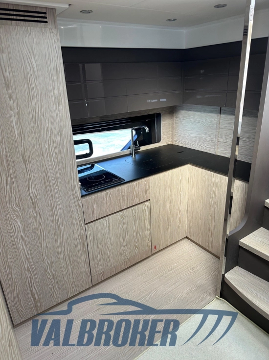 Azimut Atlantis 43 usata in vendita