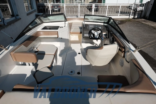 Sea Ray SPX 190 usado à venda