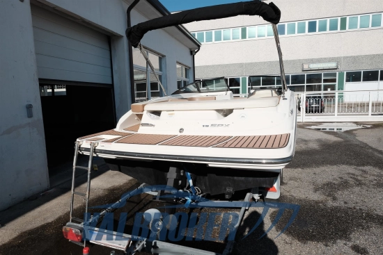 Sea Ray SPX 190 usado à venda