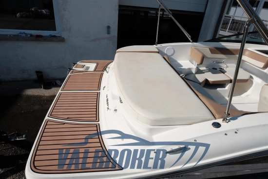 Sea Ray SPX 190 usado à venda
