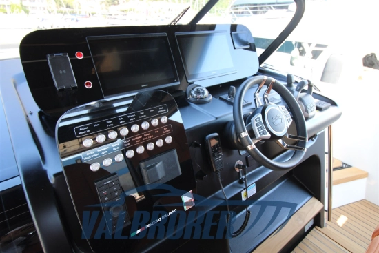 Cranchi A46 Luxury Tender usata in vendita