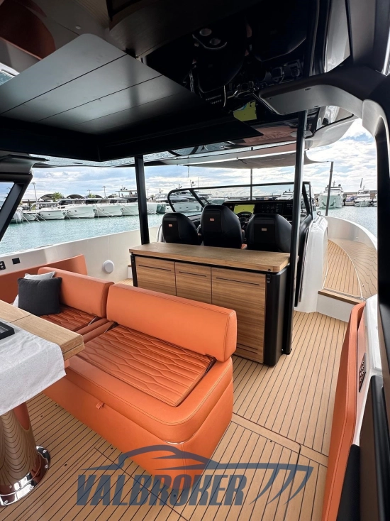Cranchi A46 Luxury Tender usata in vendita