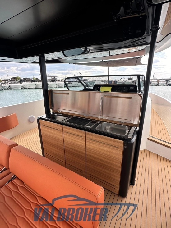 Cranchi A46 Luxury Tender usata in vendita