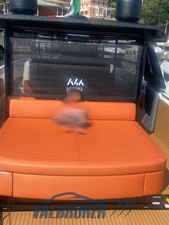 Cranchi A46 Luxury Tender usata in vendita